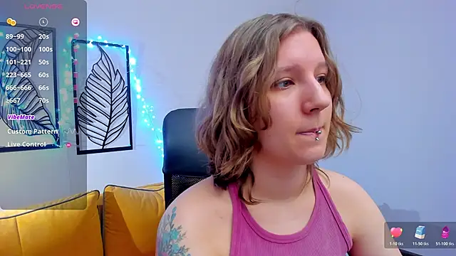 Snapshot of Hailey_Foxy chatting on December 23, 2025, 9:51 am Hailey Foxy online show from December 23, 2025, 9:51 am