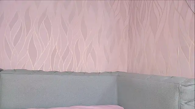 Snapshot of mia_scot chatting on September 23, 2025, 11:57 am mia scot online show from September 23, 2025, 11:57 am