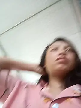 Snapshot of simi-lucy chatting on September 13, 2025, 6:24 am simi-lucy online show from September 13, 2025, 6:24 am