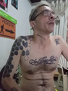 dinho carioca online show from February 9, 2026, 3:38 pm