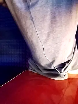 HIIMSINGLEBOY online show from October 7, 2025, 6:43 am