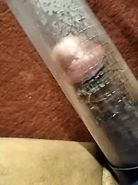 HIIMSINGLEBOY online show from October 15, 2025, 7:14 pm