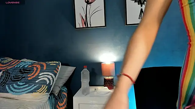 Grettel w online show from October 14, 2025, 7:36 pm