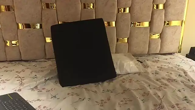  afrodita23 online show from February 12, 2026, 4:18 am