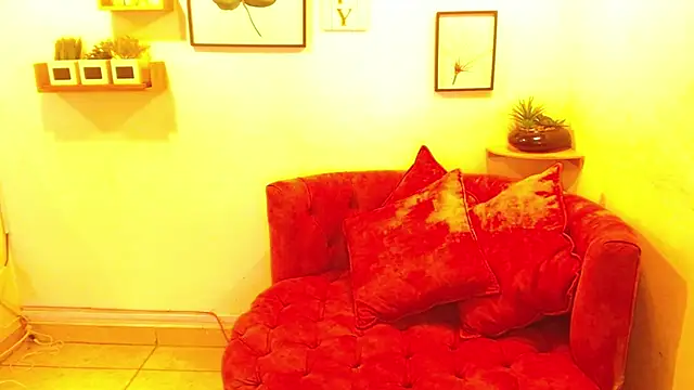 Aliciacute   online show from February 7, 2026, 7:17 pm