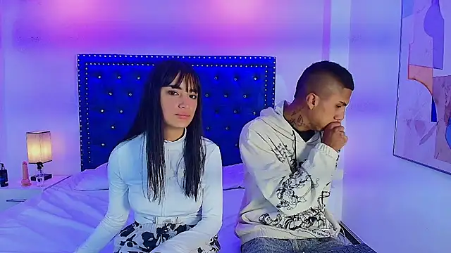 Snapshot of Damian_and_roxanne chatting on February 19, 2026, 12:34 pm Damian and roxanne online show from February 19, 2026, 12:34 pm