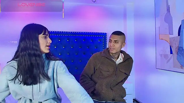 Snapshot of Damian_and_roxanne chatting on February 25, 2026, 12:37 pm Damian and roxanne online show from February 25, 2026, 12:37 pm