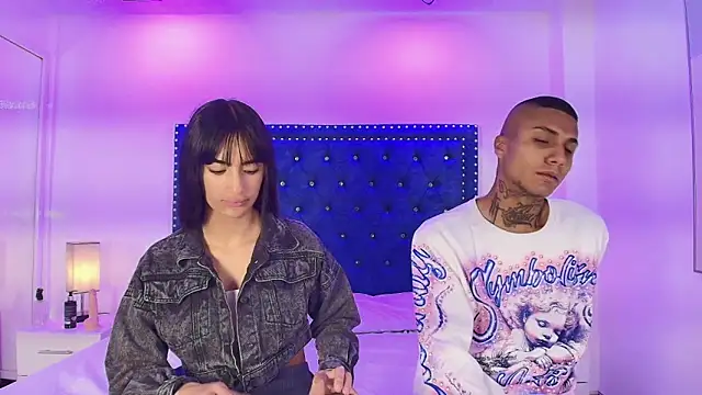 Snapshot of Damian_and_roxanne chatting on February 26, 2026, 12:37 pm Damian and roxanne online show from February 26, 2026, 12:37 pm