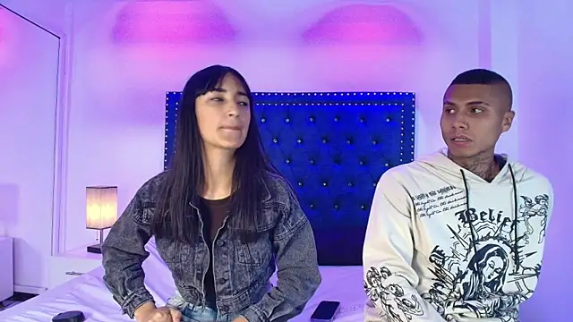 Snapshot of Damian_and_roxanne chatting on February 27, 2026, 12:38 pm Damian and roxanne online show from February 27, 2026, 12:38 pm