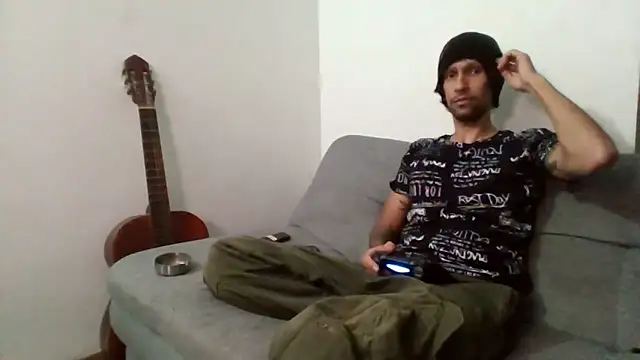 Alejandro92 cali online show from June 8, 2026, 1:28 am