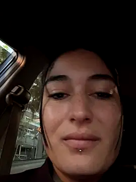 Snapshot of Scarlett_12 chatting on October 9, 2025, 11:41 am Scarlett 12 online show from October 9, 2025, 11:41 am