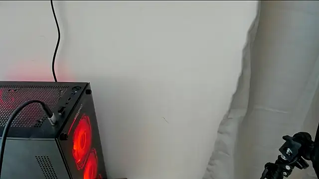 Snapshot of Rowan_Mills chatting on September 14, 2025, 7:35 pm Rowan Mills online show from September 14, 2025, 7:35 pm