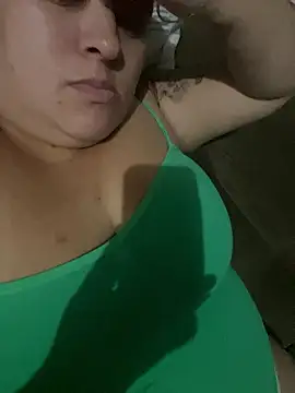 bruna438 online show from January 17, 2026, 7:46 am