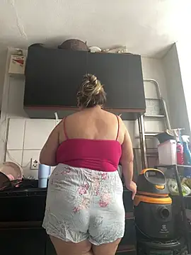 bruna438 online show from March 5, 2026, 12:12 pm