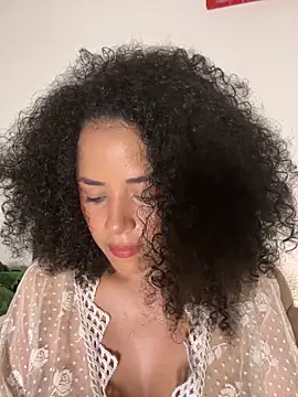 AfroSalvaje online show from June 17, 2026, 11:38 pm