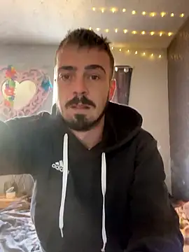 Snapshot of jaycoy22 chatting on September 24, 2025, 1:14 pm jaycoy22 online show from September 24, 2025, 1:14 pm