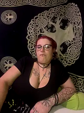 Snapshot of Harleesinn chatting on September 21, 2025, 9:38 pm Harleesinn online show from September 21, 2025, 9:38 pm