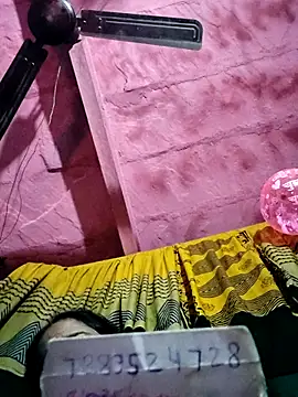 Pooja750 online show from January 18, 2026, 9:51 pm