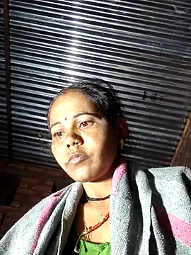 Pooja750 online show from March 22, 2026, 9:51 pm