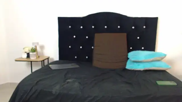 Snapshot of chatting on February 9, 2026, 12:31 pm online show from February 9, 2026, 12:31 pm