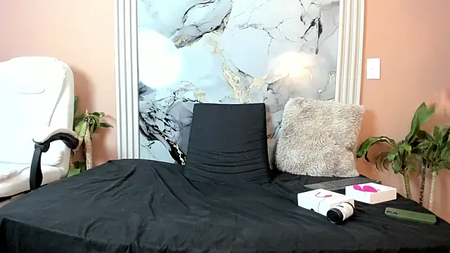 Snapshot of chatting on February 12, 2026, 12:33 pm online show from February 12, 2026, 12:33 pm