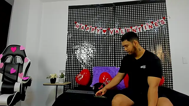 Snapshot of chatting on February 14, 2026, 12:13 pm online show from February 14, 2026, 12:13 pm