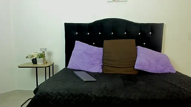 Snapshot of chatting on February 24, 2026, 12:14 pm online show from February 24, 2026, 12:14 pm