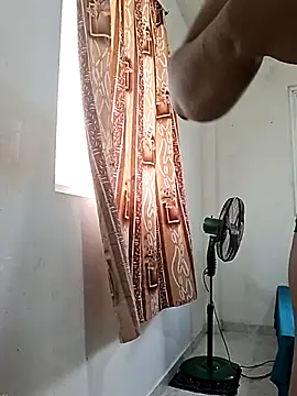 BeautyGirl sara online show from April 10, 2026, 5:34 am