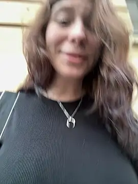 Mimiumuy online show from October 7, 2025, 2:36 pm