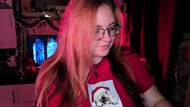 Snapshot of ZayaRush chatting on December 21, 2025, 2:35 pm ZayaRush online show from December 21, 2025, 2:35 pm