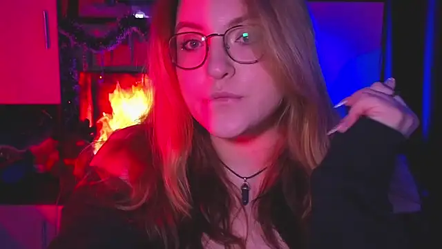 Snapshot of ZayaRush chatting on February 5, 2026, 6:29 am ZayaRush online show from February 5, 2026, 6:29 am