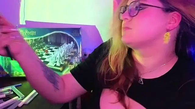 Snapshot of ZayaRush chatting on February 22, 2026, 7:45 pm ZayaRush online show from February 22, 2026, 7:45 pm