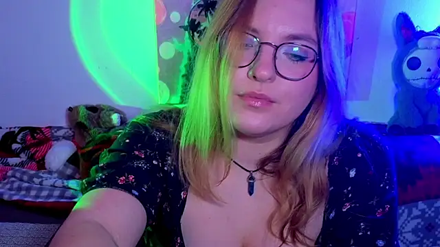 ZayaRush online show from April 5, 2026, 8:39 pm