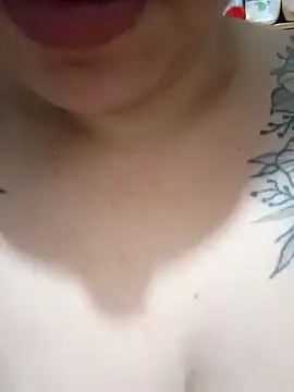 florenci4 online show from October 24, 2025, 7:54 pm