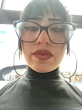 Kitty Melodi online show from September 17, 2025, 3:14 pm