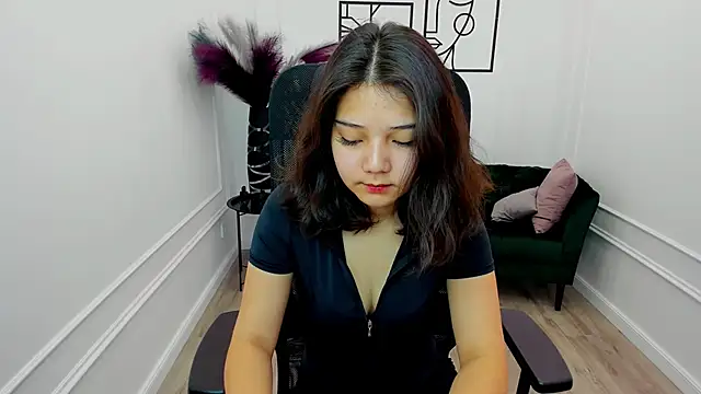 Snapshot of ElliVensda chatting on September 18, 2025, 11:45 am ElliVensda online show from September 18, 2025, 11:45 am