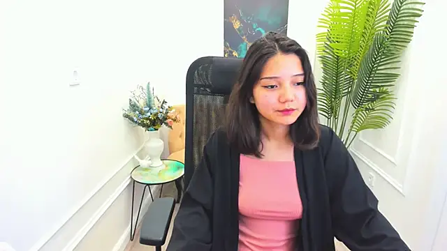 Snapshot of ElliVensda chatting on October 4, 2025, 1:53 pm ElliVensda online show from October 4, 2025, 1:53 pm