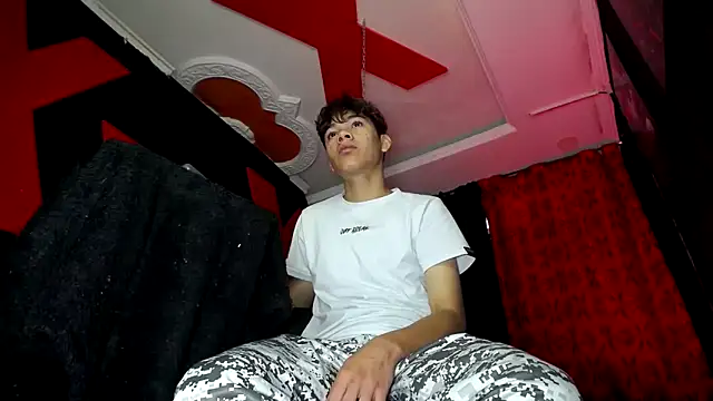 SemerHott online show from September 23, 2025, 1:36 pm