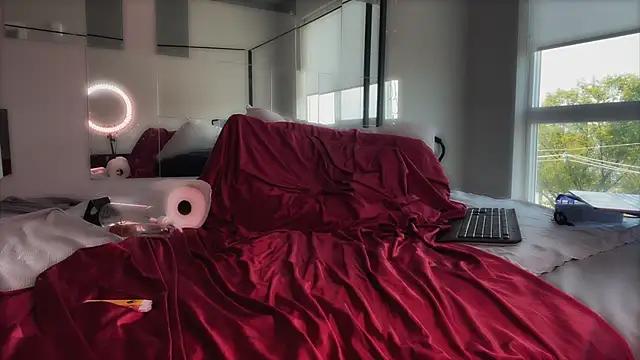 KaiTemptation online show from June 5, 2026, 3:18 pm