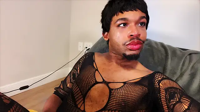 KaiTemptation online show from June 10, 2026, 12:33 am