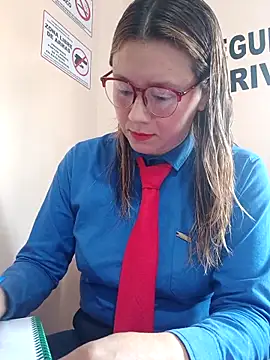 Hannah-colx online show from February 10, 2026, 5:06 pm