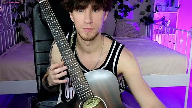 mark caron online show from November 3, 2025, 3:41 am