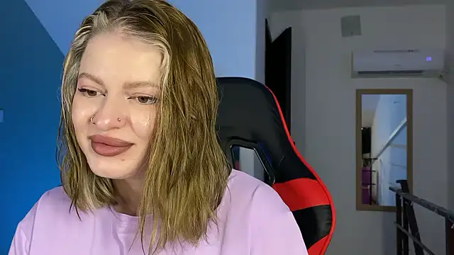 Snapshot of Mia_Kamp chatting on September 14, 2025, 3:11 pm Mia Kamp online show from September 14, 2025, 3:11 pm