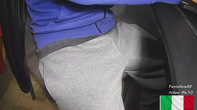 Snapshot of Pennellone98 chatting on November 26, 2025, 2:51 pm Pennellone98 online show from November 26, 2025, 2:51 pm