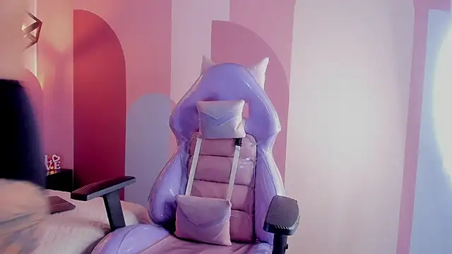 ValeryBoobs1 online show from December 20, 2025, 1:18 pm