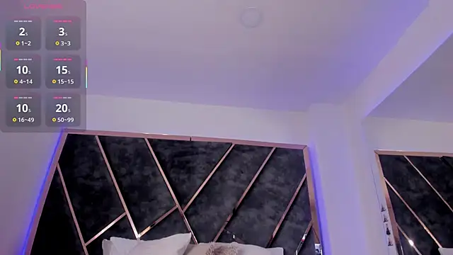 SusanaHenao online show from December 13, 2025, 7:53 pm