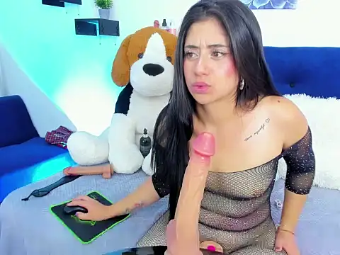 CandyMoon mc online show from December 19, 2025, 5:14 am