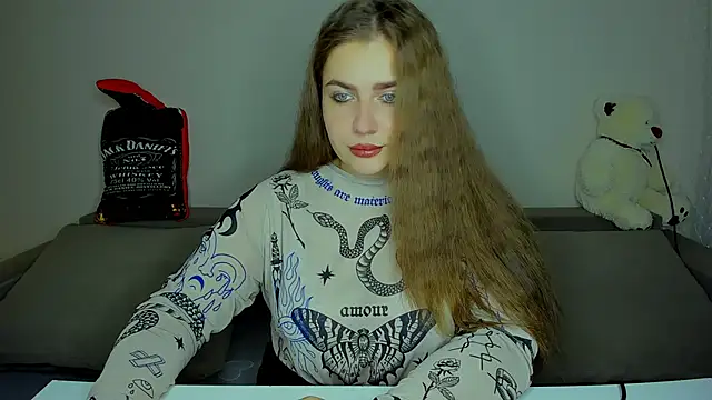 Snapshot of yourgem__ chatting on September 11, 2025, 7:25 pm yourgem online show from September 11, 2025, 7:25 pm