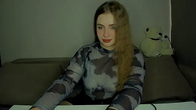 yourgem   online show from April 2, 2026, 2:53 am