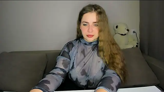 yourgem   online show from April 10, 2026, 2:39 am